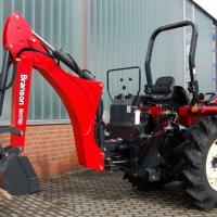Экскаватор задний Branson BH66B