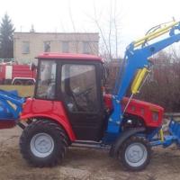 Беларус 320.4М с коммунальным навесным оборудованием