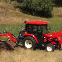 Трактор Branson 6225Ch