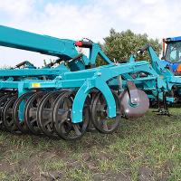 Культиватор стерневой тяжелый мульчирующий полуприцепной складной КСТМ-4200ПС М "Гранит" тандемный каток