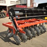 Дисковая борона БДМ-2,4 х 2 Н с планчатым шлейф катком 