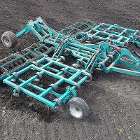Культиватор стерневой средний полуприцепной складной КСС-6700 М2 "Олимп" пружинная борона