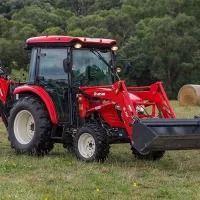 Трактор Branson 6225C