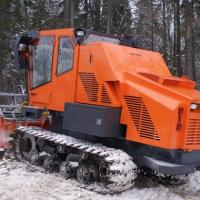 Вездеход UM-Truck ET-330 с мульчером UM-Forest 220