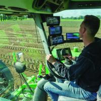 Самоходный картофелеуборочный комбайн AVR Puma 4.0