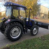 Коммунальный трактор LOVOL ТВ754 с отвалом