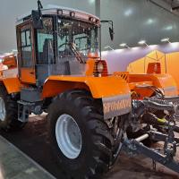 Бульдозер колесный ЯРОСЛАВЕЦ Я-250Б с развернутой кабиной