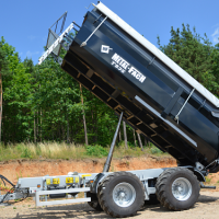 Прицеп тракторный самосвальный герметичный MetalFach Т-935