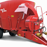 Смеситель-кормораздатчик Trioliet Solomix P с выдувателем соломы